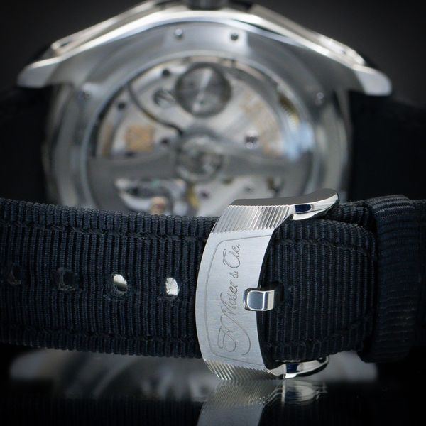 H. Moser and Cie Pioneer 3200-1202